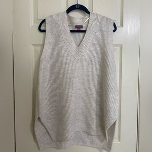 Vince Camuto Women's Shaker Vest V-Neck with High-Low Hem Clothing (Small, NWOT)